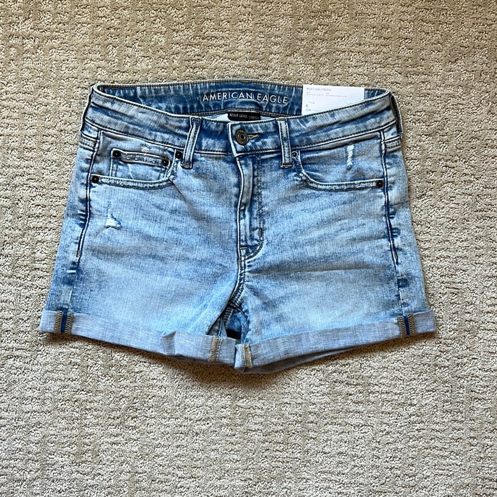 American Eagle Denim Shorts NWT Sz6